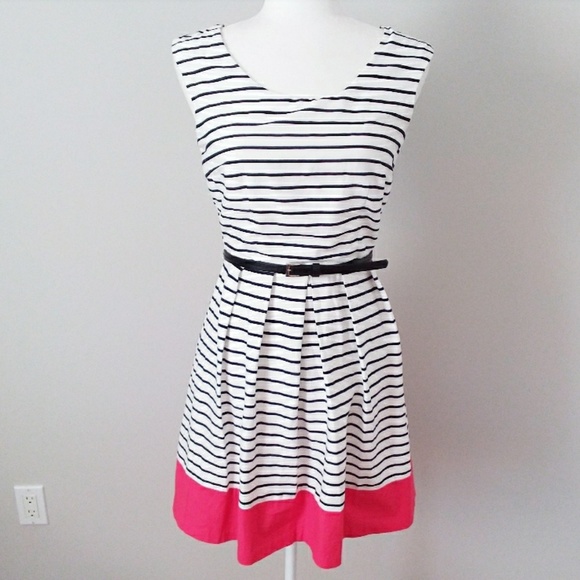 BCX Dresses & Skirts - 4/$20 🌸 BCX Black, Red & White Stripe Dress